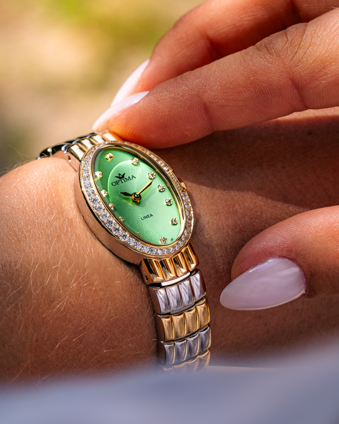 OPTIMA Linea – Montre à quartz pour femme sertie de pierres type zircon